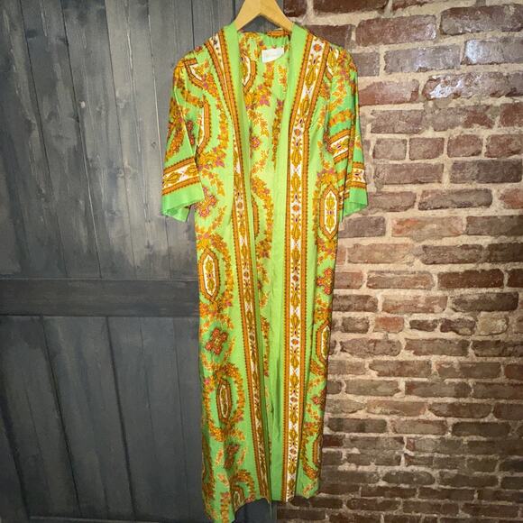 Vintage 1960’s Fifth Avenue Robes By M.W. -Green Pink Long Robe Asian Inspired - Picture 2 of 11